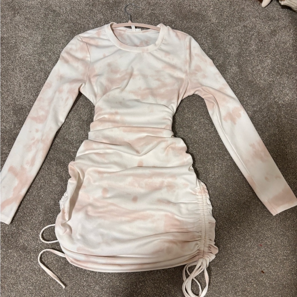 Elegant Pink Tie-Dye Dress